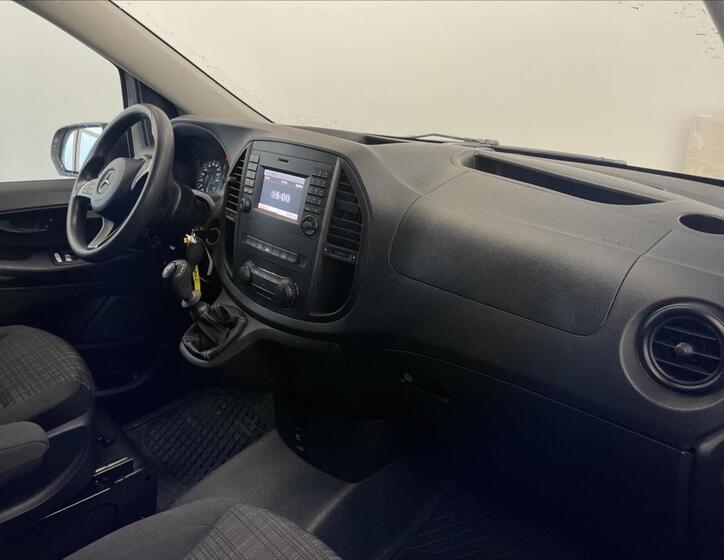 Mercedes-Benz Vito 14