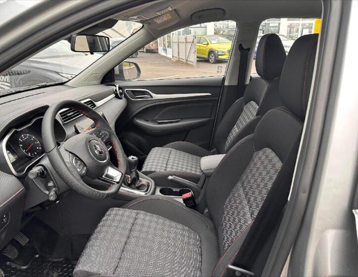 MG ZS 6