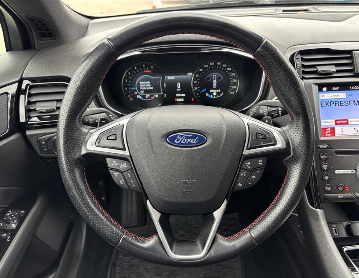 Ford Mondeo 24