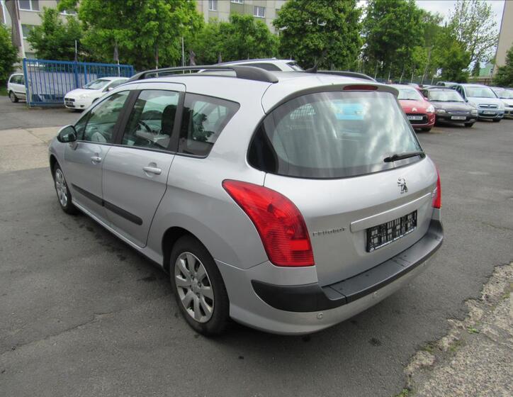 Peugeot 308 4