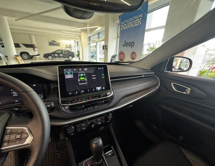 Jeep Compass 28