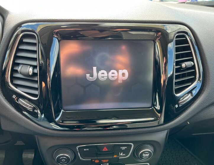 Jeep Compass 22