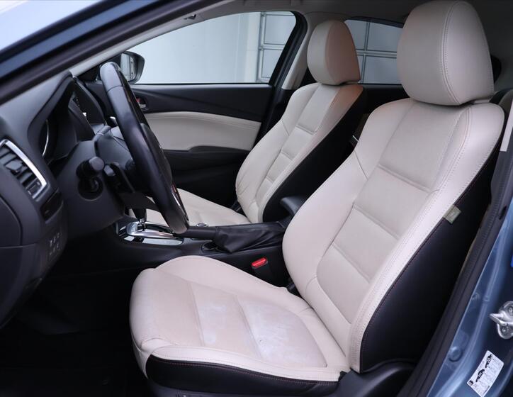 Mazda 6 12