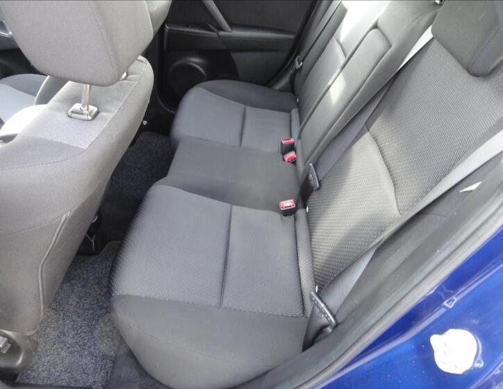 Mazda 3 13