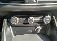 Alfa Romeo Stelvio 21