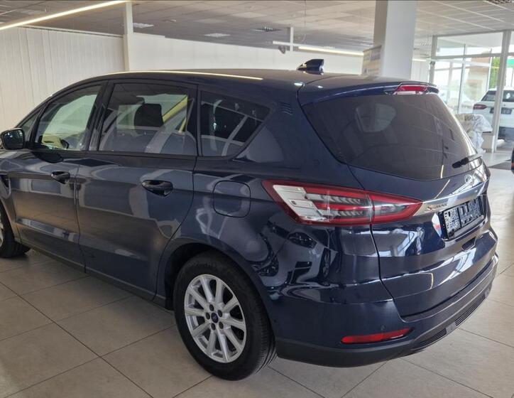 Ford S-MAX 6