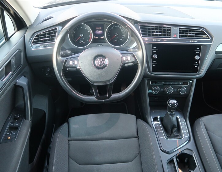 Volkswagen Tiguan 5