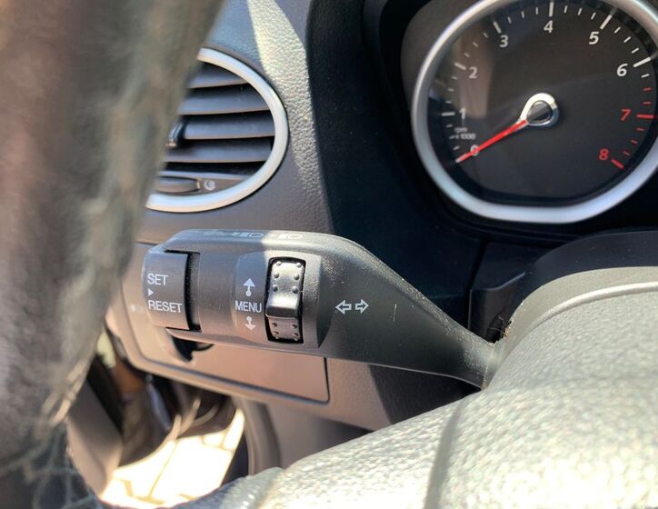 Ford Focus 10