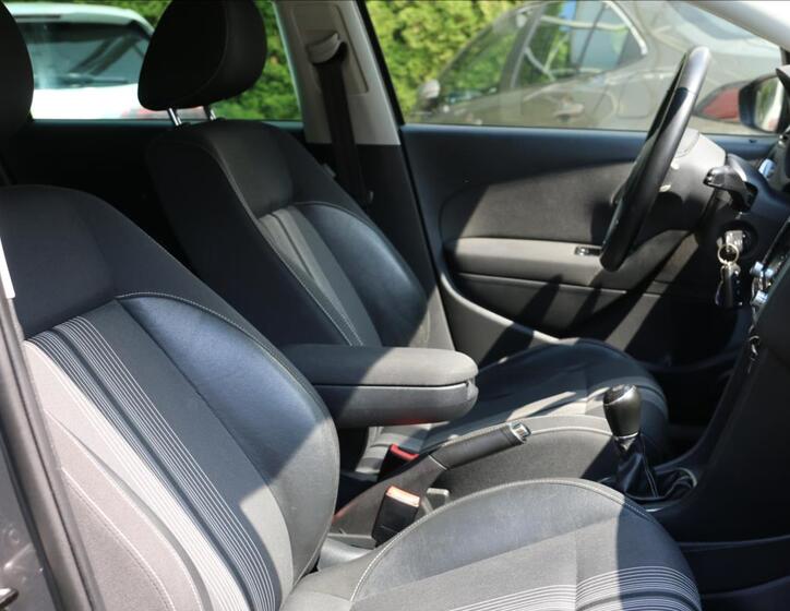Volkswagen Polo 32