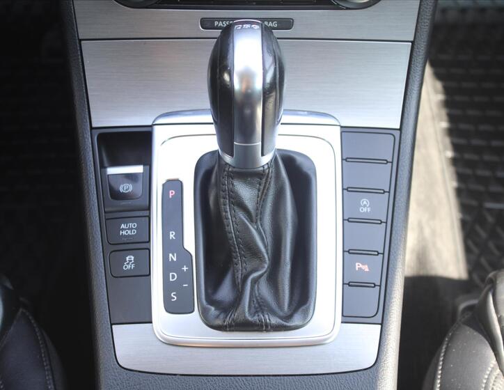 Volkswagen Passat 18