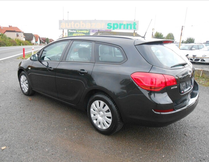 Opel Astra 6