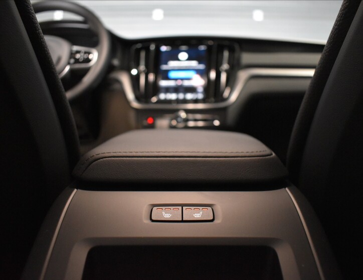 Volvo V60 30
