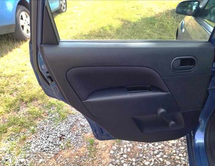 Ford Fiesta 16