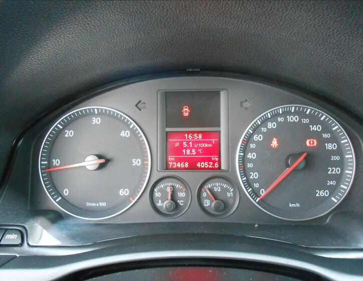 Volkswagen Jetta 12