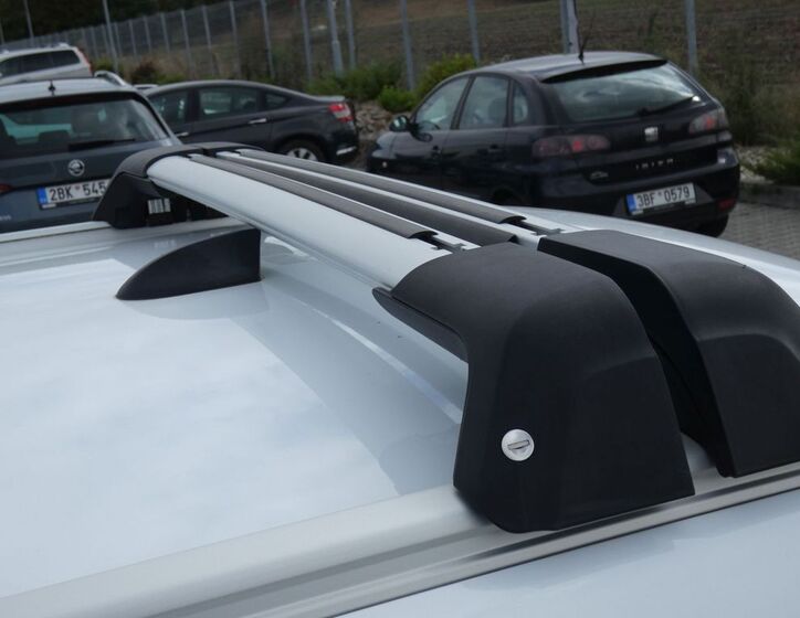 Ford Galaxy 22