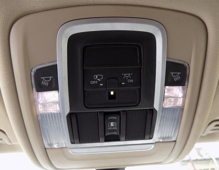 Dodge RAM 1500 34