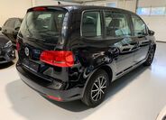 Volkswagen Touran 6