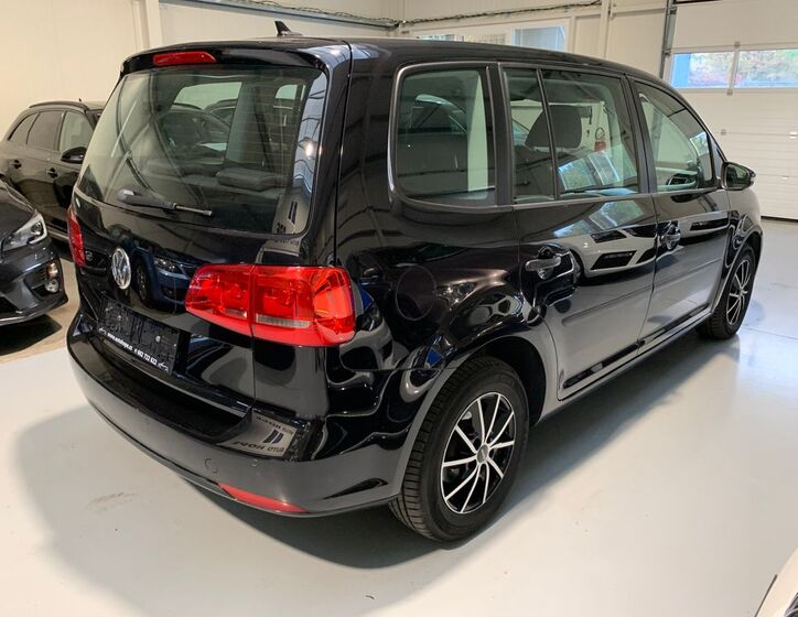 Volkswagen Touran 6