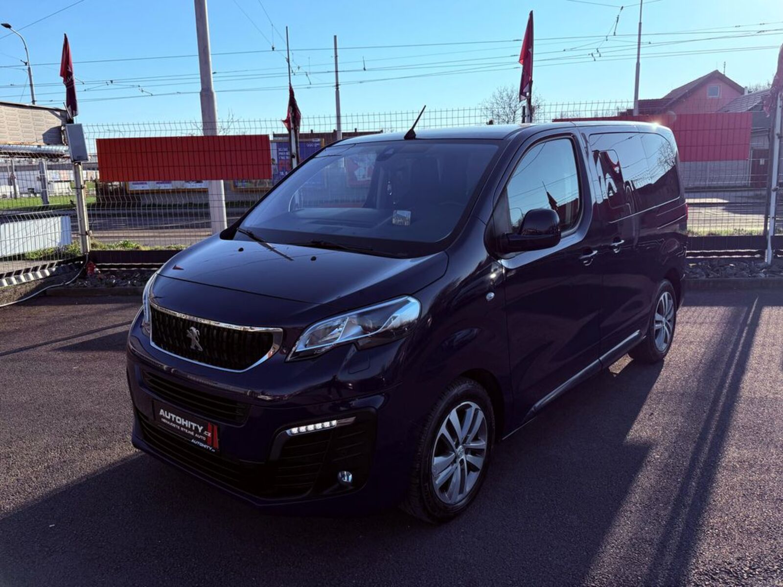 Peugeot Traveller 1