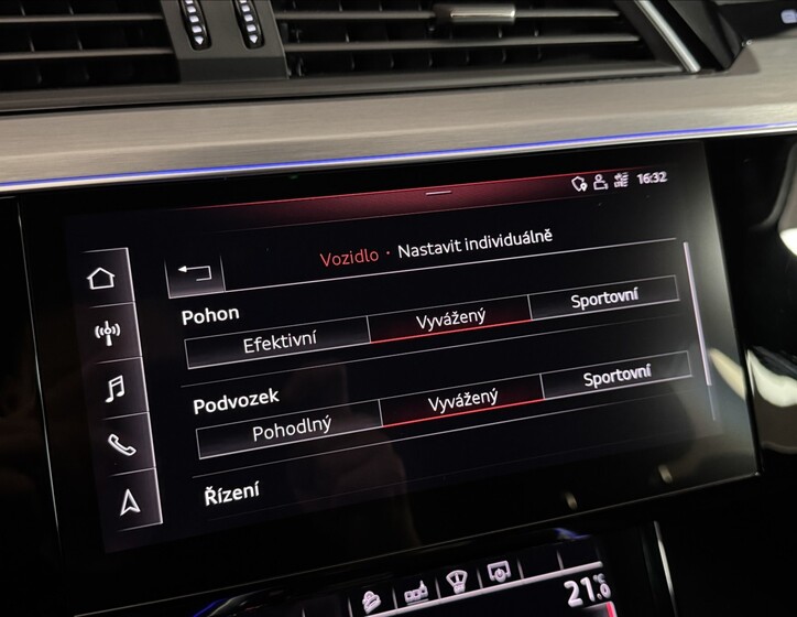 Audi e-tron 26