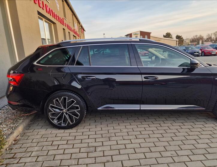 Škoda Superb 42