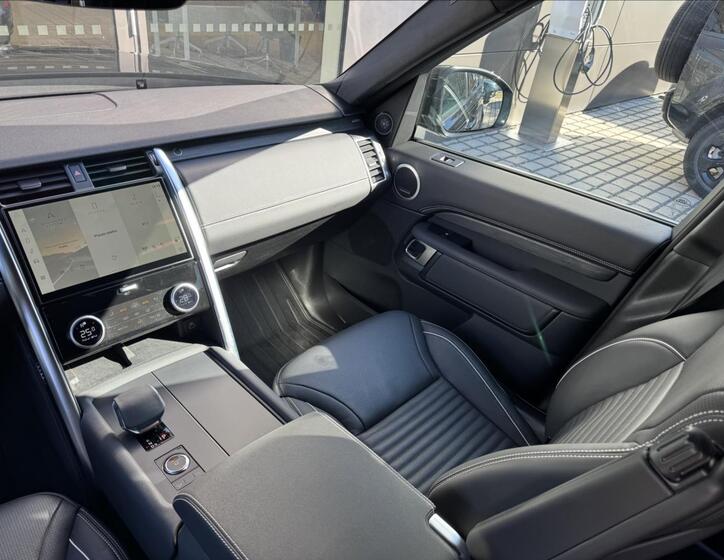 Land Rover Discovery 24