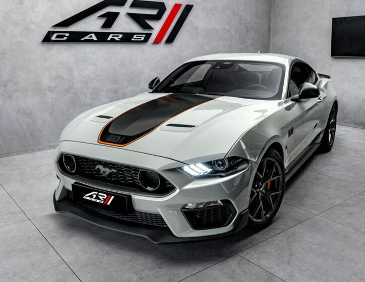 Ford Mustang 8