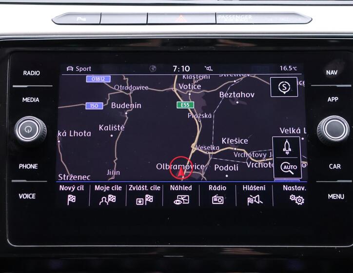 Volkswagen Passat 24