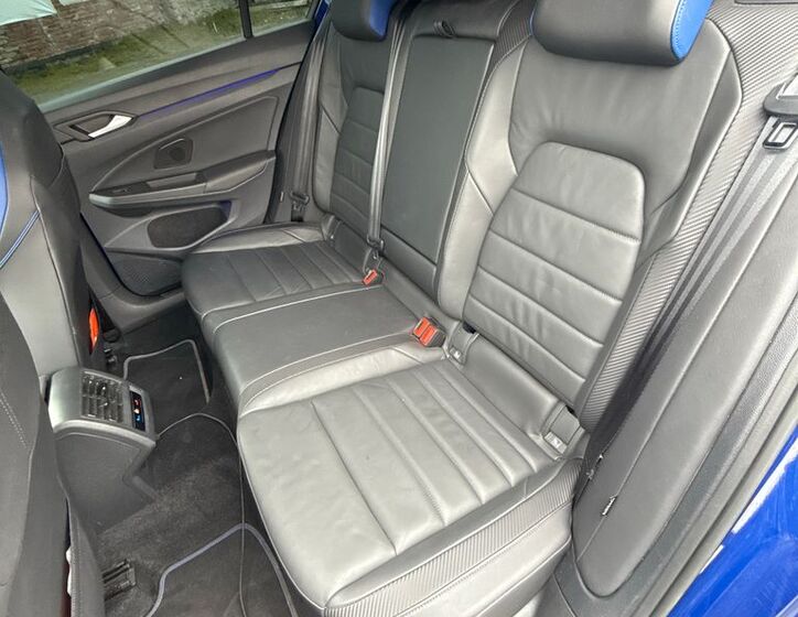 Volkswagen Golf 26