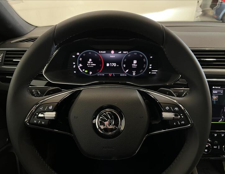 Škoda Superb 15