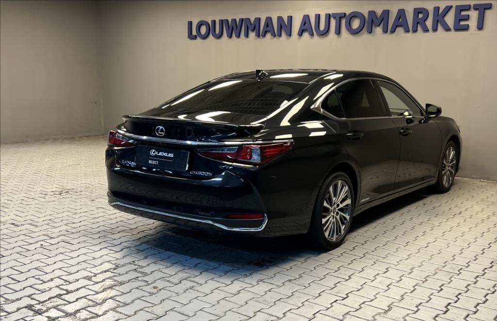 Lexus ES 300h