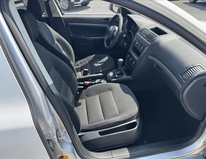 Škoda Octavia 12