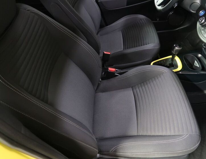 Toyota Yaris 13