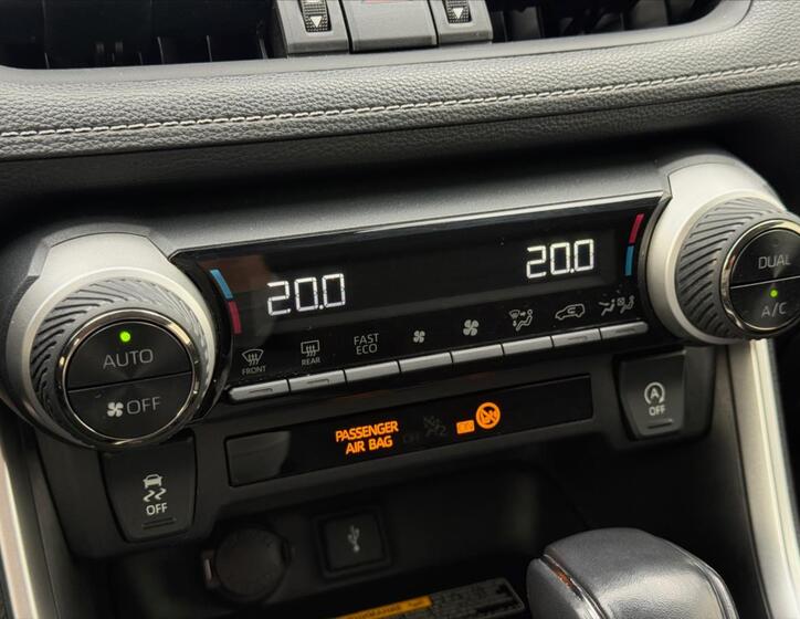 Toyota RAV4 16