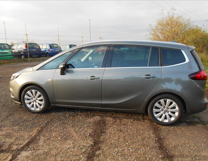 Opel Zafira 11