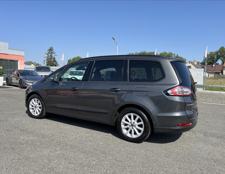 Ford Galaxy 8