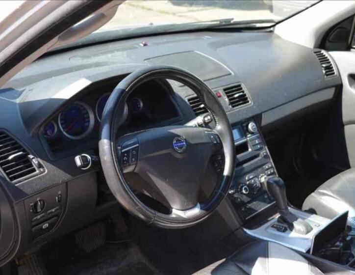 Volvo XC90 17