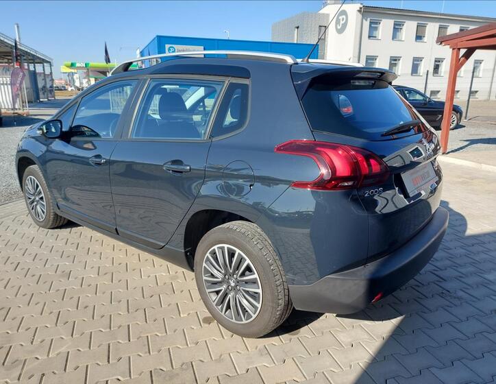 Peugeot 2008 9