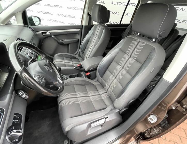 Volkswagen Touran 11