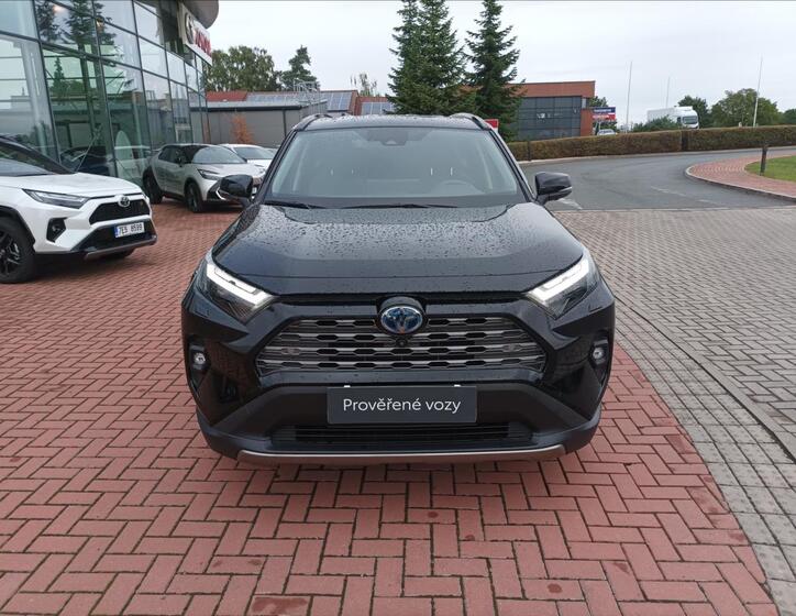 Toyota RAV4 6
