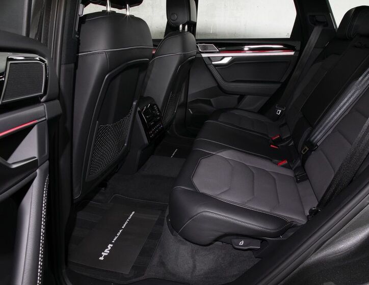 Volkswagen Touareg 12