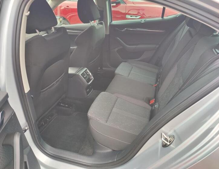 Škoda Octavia 12
