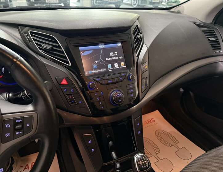 Hyundai i40 11