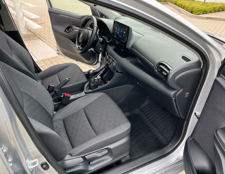 Toyota Yaris 17