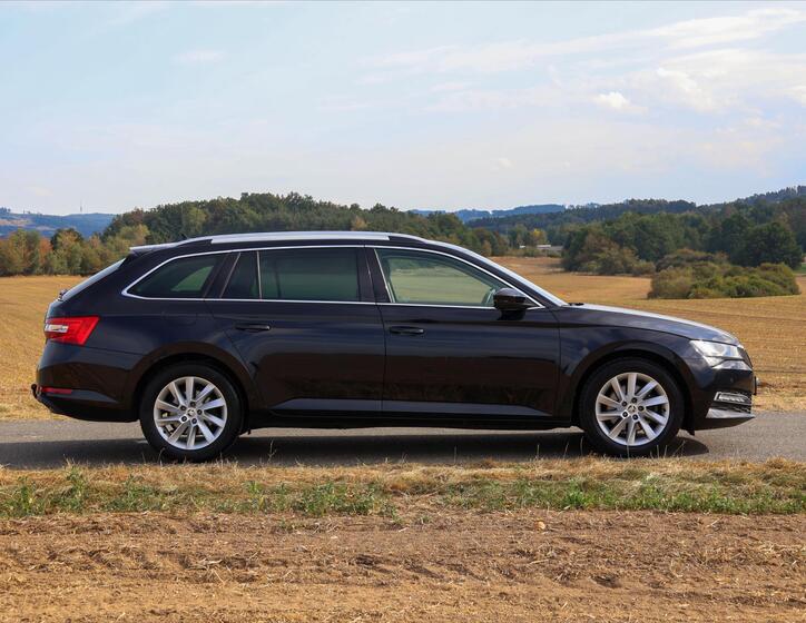 Škoda Superb 8