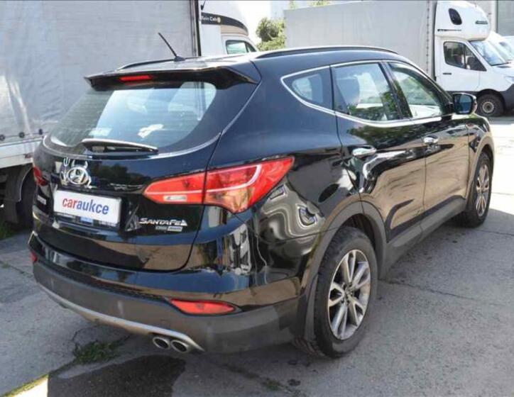Hyundai Santa Fe 4