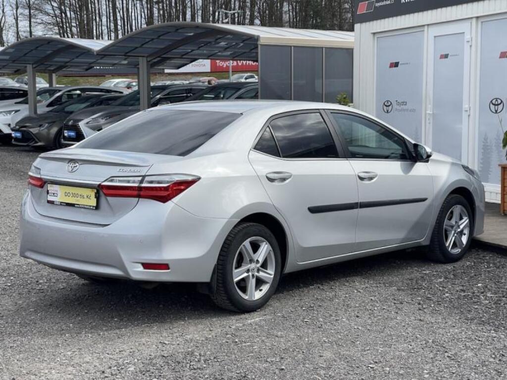 Toyota Corolla 7