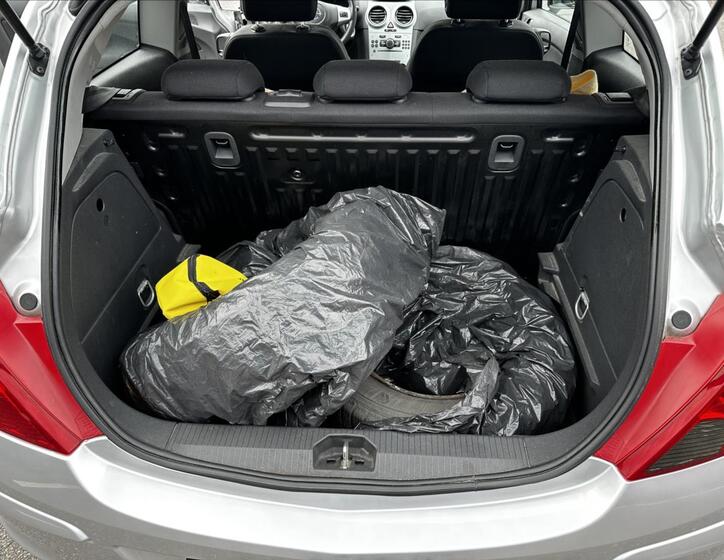 Opel Corsa 12