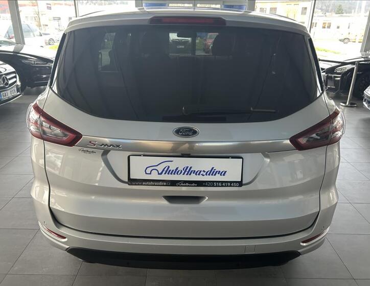 Ford S-MAX 5