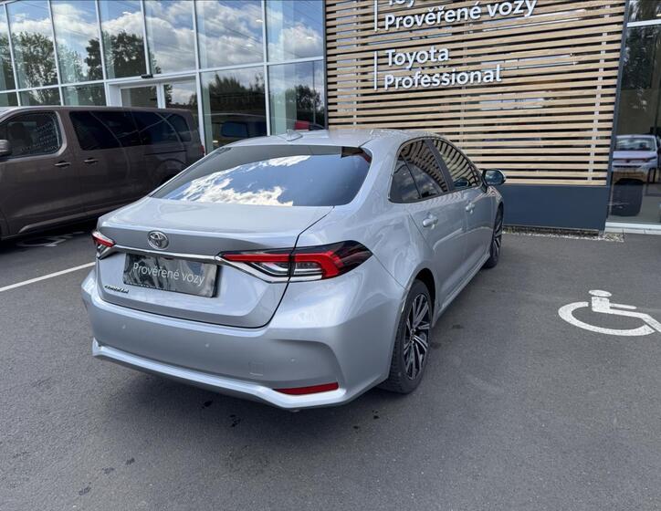 Toyota Corolla 2